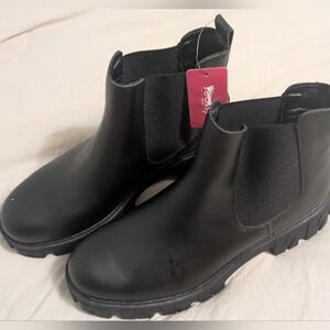 NWT Jeossy Women's Size 10 Chelsea Combat Boots